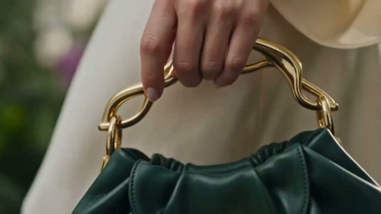 Women's Signature Collection